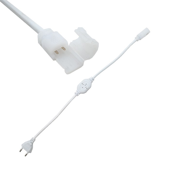 Штекер для подключения светодиодной ленты 220V квадратный плоский QR 11-0103