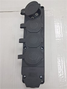 Element колодка штепсельная 16А каучуковая, 4 гнезда с крышкой 102600