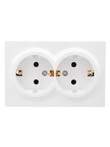 Lezard LETO Розетка двойная с/з закрытый корпус ПБТ белый 752-0200-127B